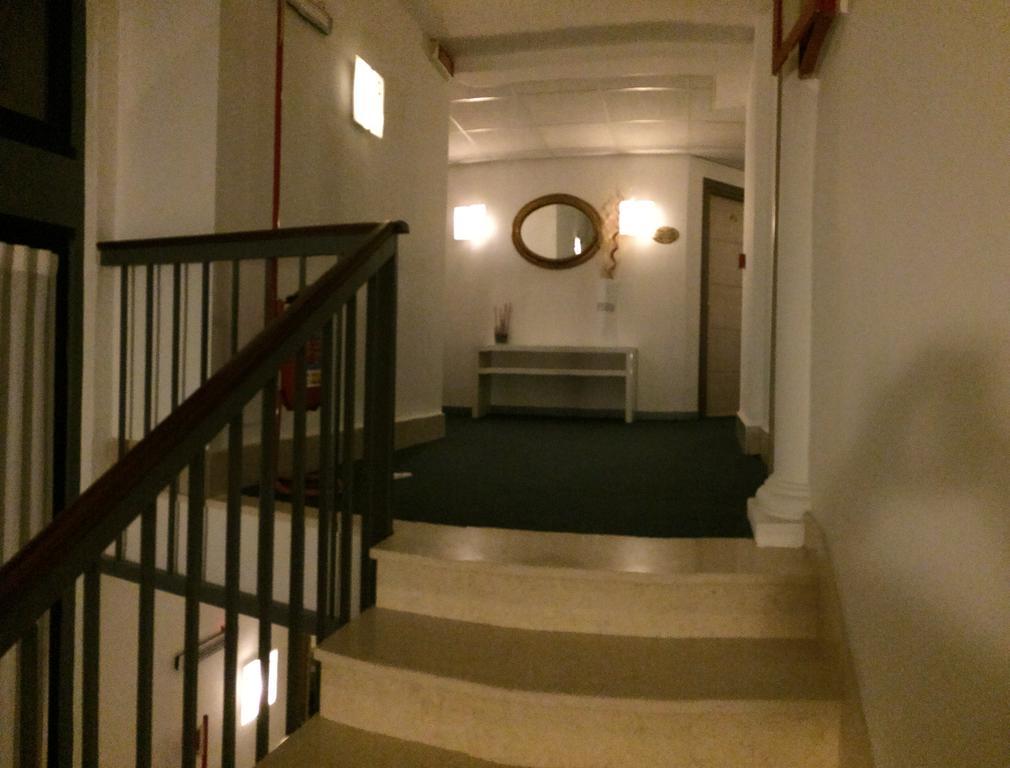 Hotel Clinton カゾーリア エクステリア 写真
